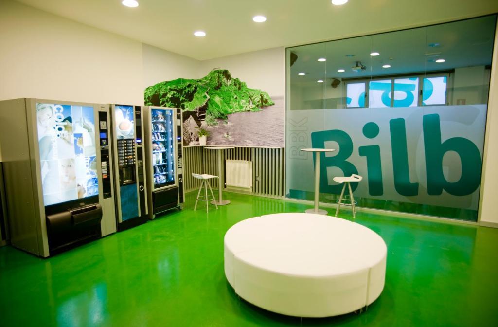 Bbk Bilbao Good Hostel מראה חיצוני תמונה