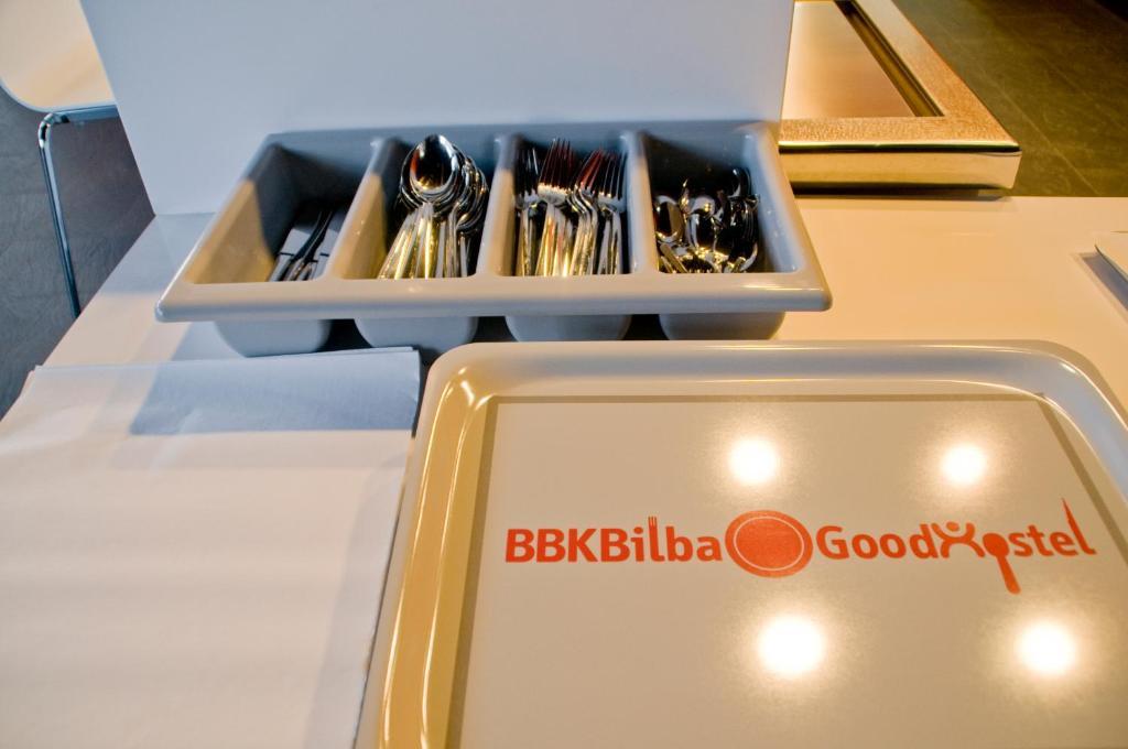 Bbk Bilbao Good Hostel מראה חיצוני תמונה