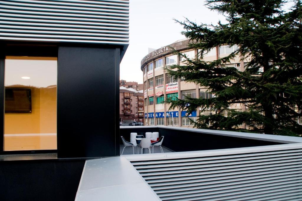 Bbk Bilbao Good Hostel מראה חיצוני תמונה