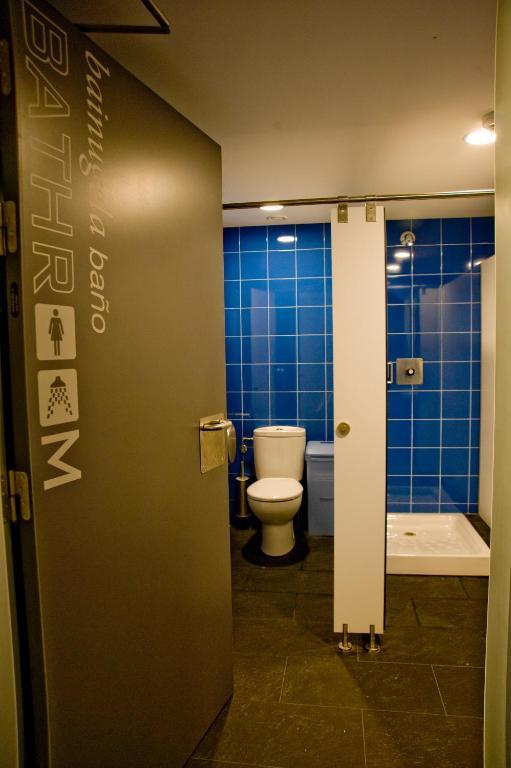 Bbk Bilbao Good Hostel מראה חיצוני תמונה