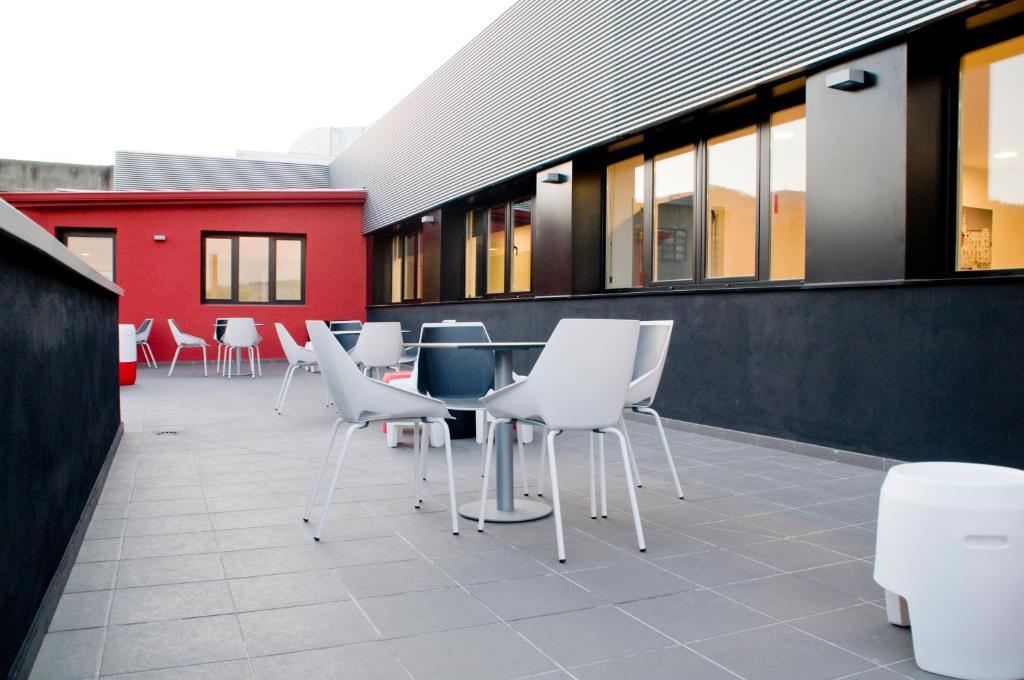 Bbk Bilbao Good Hostel מראה חיצוני תמונה