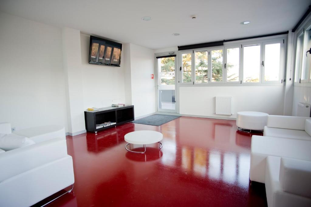 Bbk Bilbao Good Hostel מראה חיצוני תמונה
