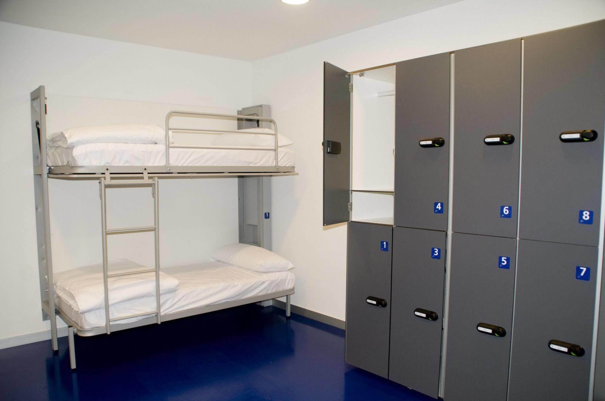 Bbk Bilbao Good Hostel מראה חיצוני תמונה