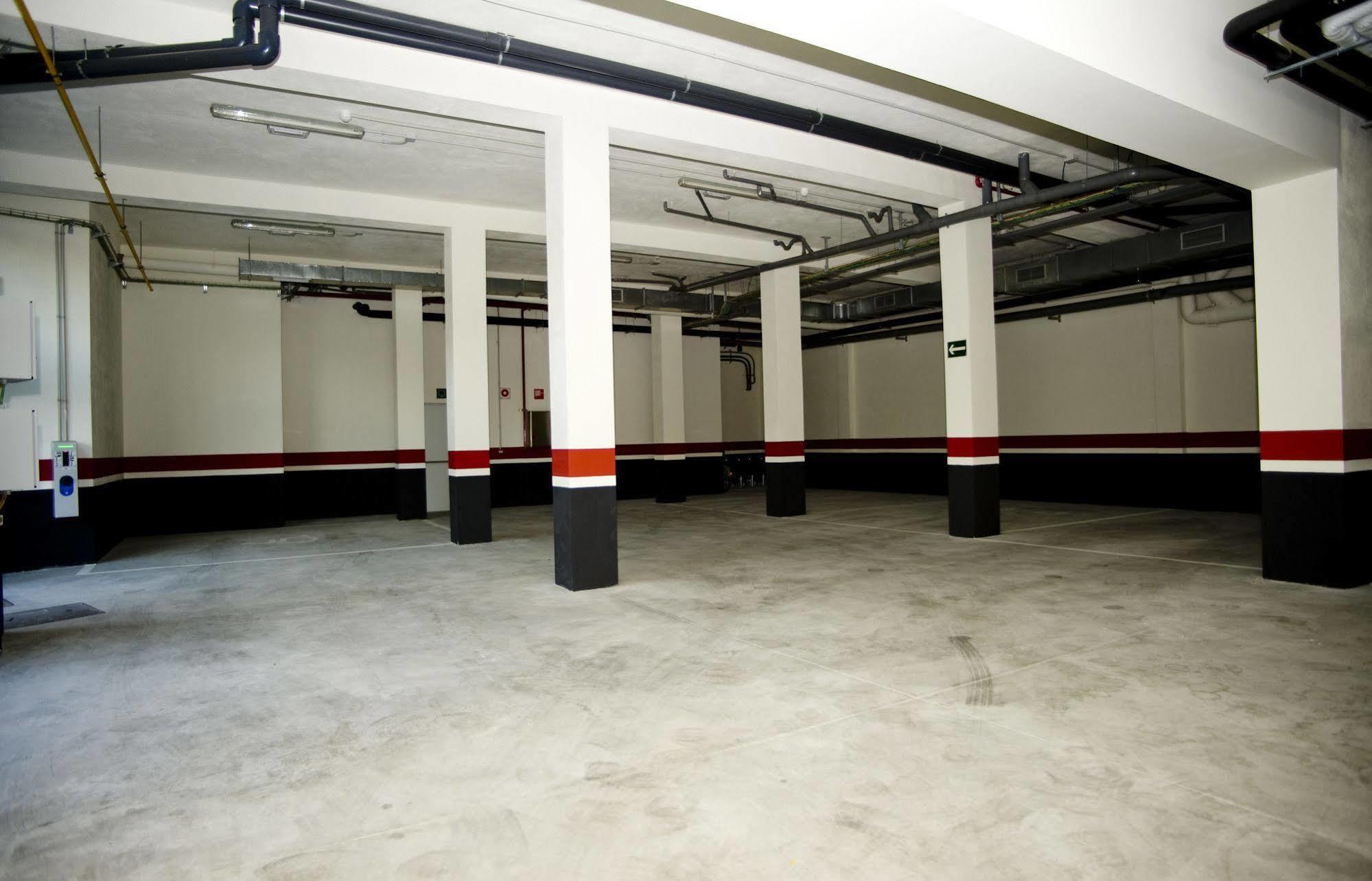 Bbk Bilbao Good Hostel מראה חיצוני תמונה
