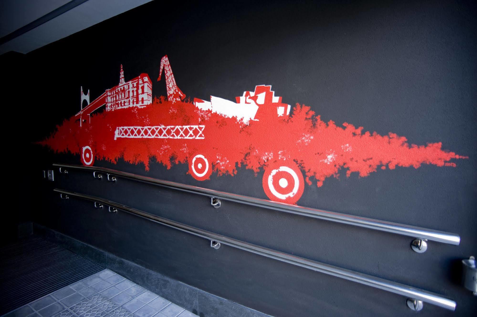 Bbk Bilbao Good Hostel מראה חיצוני תמונה